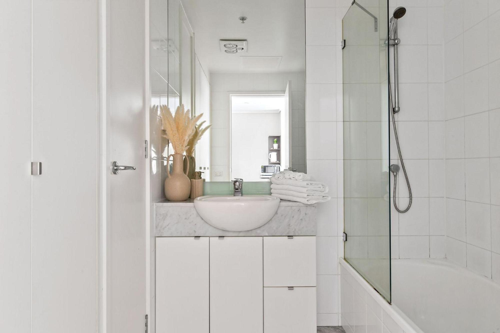 A Cozy 2br Near Crown Sleeps 6 Free Parking Melbourne
