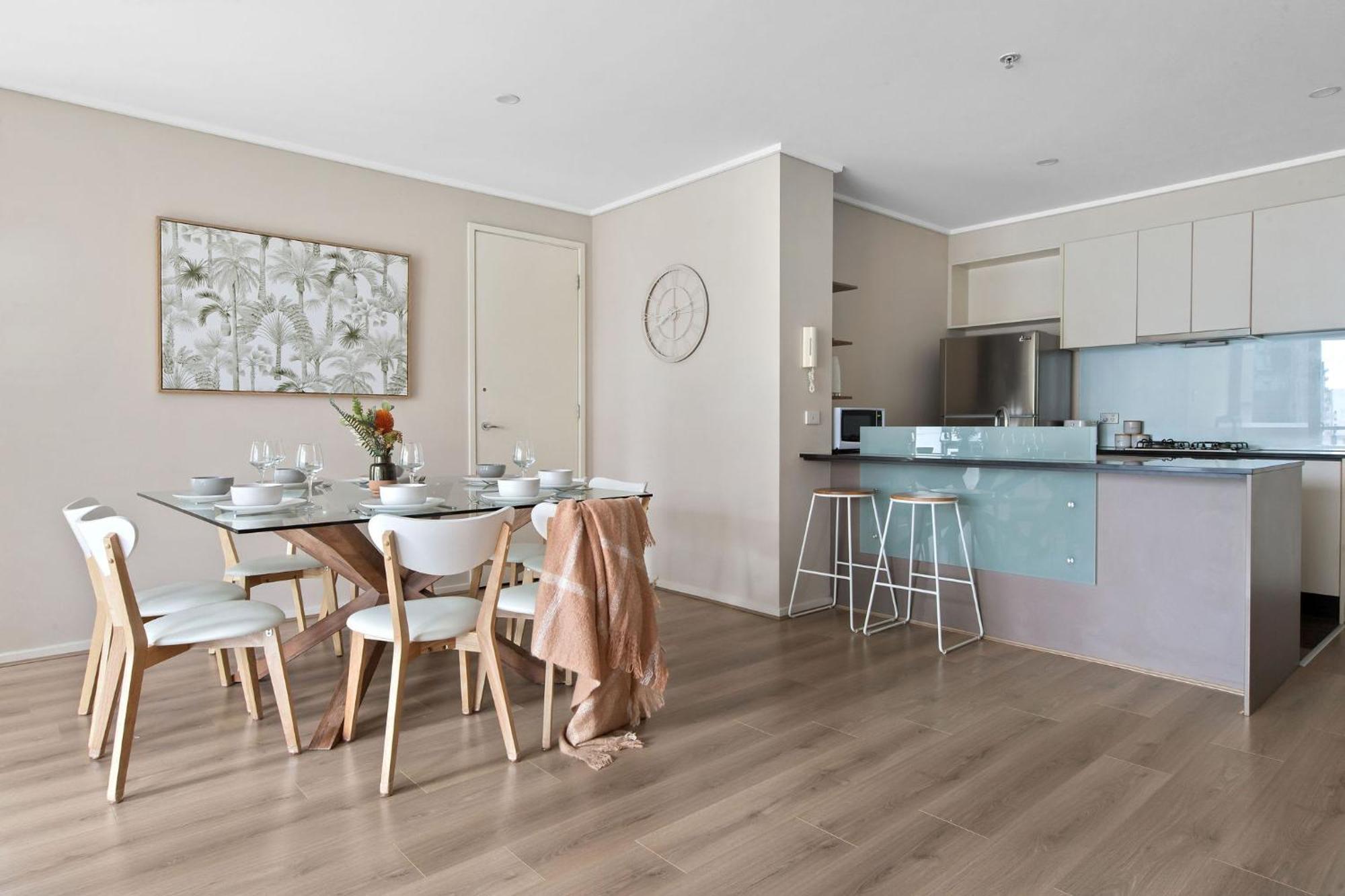 A Cozy 2br Near Crown Sleeps 6 Free Parking Apartment