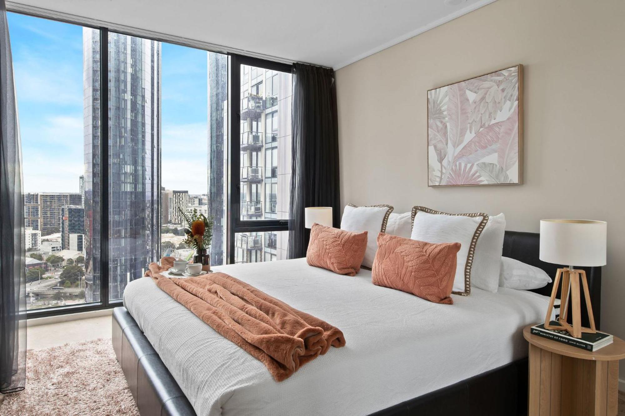 Apartment A Cozy 2br Near Crown Sleeps 6 Free Parking Melbourne